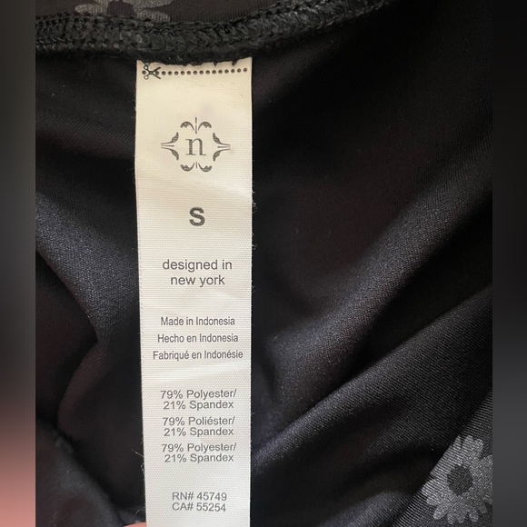 Nanette Lepore Play Compression Shorts Black and Silver Floral Size Small - Picture 3 of 8